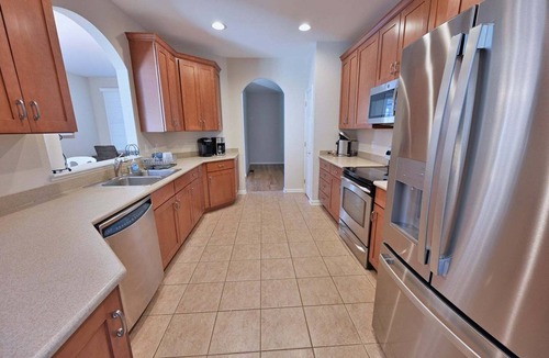 The Commons House | 5 BR Amazing Luxury House at Bayside Resort Close to Pools * Sleeps 12 * New Listing *