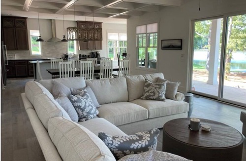 Eatonton House | 5000 Sq Ft of Vacation Space! 5 Kings, 1 Queen, 3 Fulls, 2 Twins. 6.5 Baths.