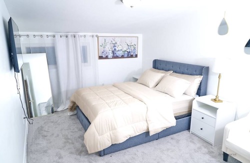 Hillandale House | 5BR Silver Spring Retreat Near DC w/Kings