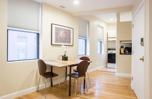 North End Apartment | 5min walk to 70+ restaurants! Waterfront park, Freedom Trail Aquarium all within walking distance