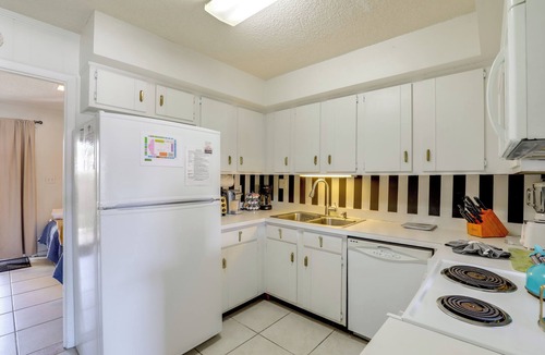 Arcadian Shores House | 650 Feet to the Beach! Arcadian Shores Townhome