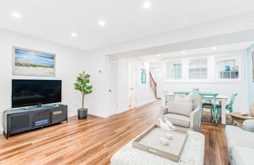 Mount Pleasant House | 952 Fowler Court