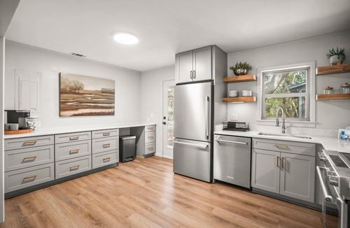 Beaufort House | A Peaceful, Lowcountry Artist's Retreat