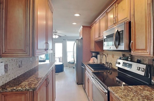 Galveston Condo | A Sunny Seahorse by Ryson Vacation Rentals