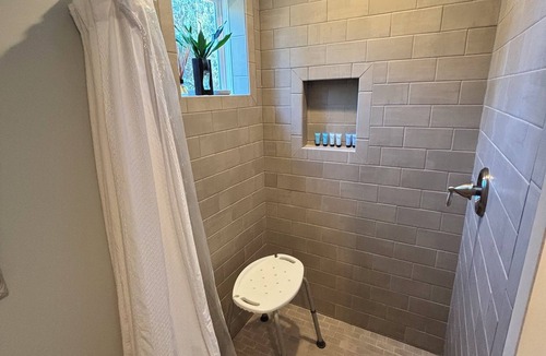 Olde Town Apartment | Adorable Bluffton Carriage House — Explore Town by Golf Cart!
