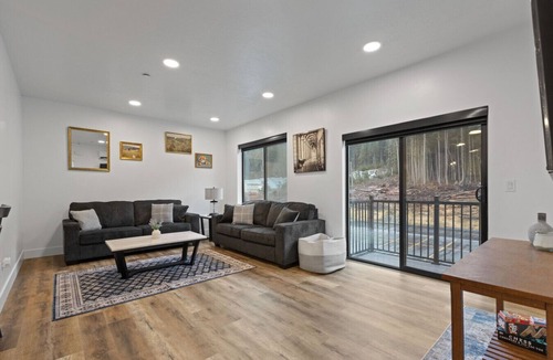 Juneau Apartment | Affordable Luxury With Views! A305
