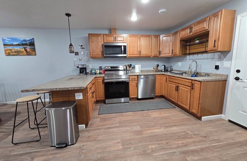 Fairbanks House | Alaska Charm 3-bedroom townhome with WiFi in brilliant Fairbanks