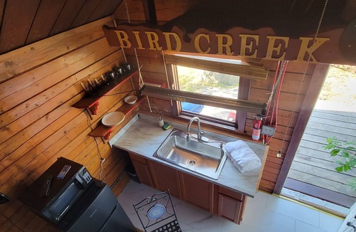 Indian Cabin | Alaskan Cabin near Girdwood, Aleyska, and Anchorage