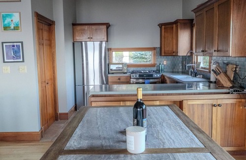Rabbit Creek House | Anchorage Hillside Retreat: Aurora & Inlet Views