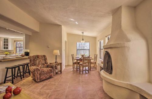 Rowe House | Artist's Retreat w/Pecos National Park Views!