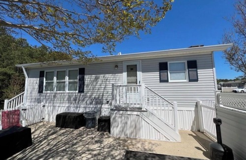 Assateague Pointe Cottage | Assateague Pointe- single home on a quite pond. 2 pools/pier/game room.