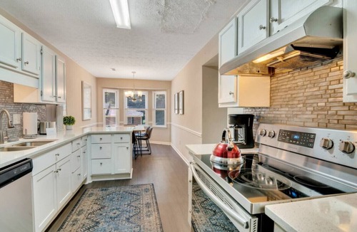 Smyrna Villa | ATH - Sleeps 4 - 2 Beds - Pet friendly - CC2