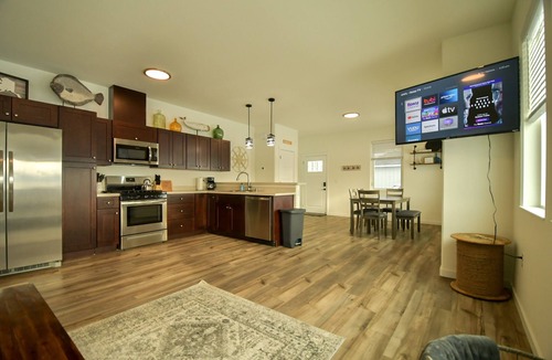 Kachemak Cabin | August 19-20th Open! Panoramic Glacier Views!