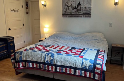 Seldovia Bed & Breakfast | “Authentic Alaska Coastal Retreat Walk to Boardwalk Wildlife & Ocean Adventure”