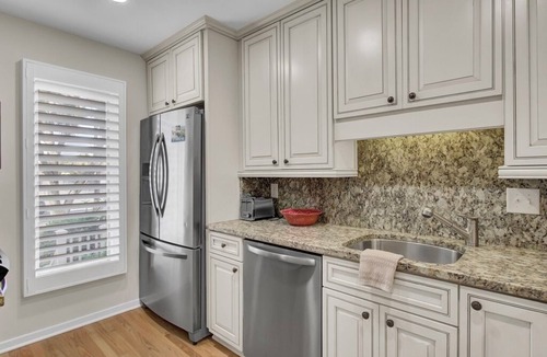 Twin Oaks Condo | Award-Winning Resort Amenities | Racquet Club Villa 6