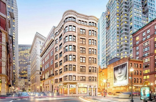 Boston Financial District Apartment | Awesome downtown location - walking distance to great restaurants, Boston Common, Southie + Seaport