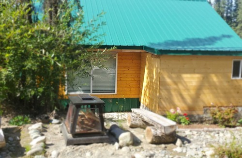 Funny River Cabin | Baby Bear Kenai/Soldotna fishing cabin- sleeps 3 - Alaska Building a Dream