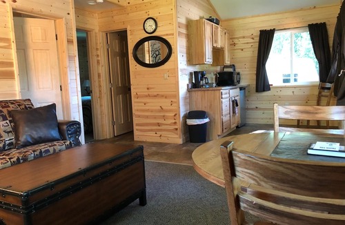 Talkeetna Cabin | Backwoods Cabins at Susitna River Lodge
