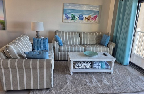 Midtown Ocean City Condo | BAY FRONT - Beautiful Sunsets - Walking distance to Beach, Shops, Eateries.
