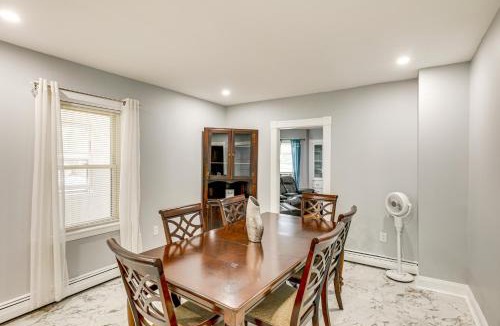 Manchester Apartment | BBQ Ready: Historic Apt 3 Mi to Dtwn Manchester