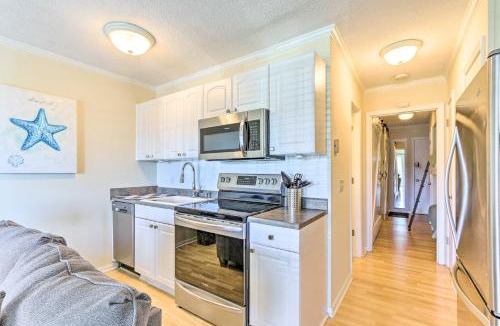 Folly Field House | Beach & Pool Access: HHI Resort Condo, Near Golf!