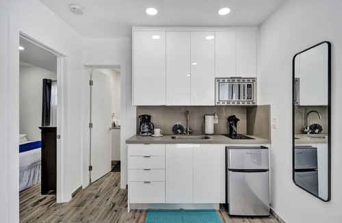 Hollywood Apartment | Beach Vibes Villa - Close to Beach