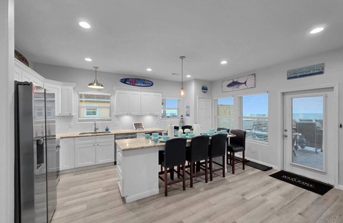 Port Bolivar House | Beachfront, Heated Pool, Hot Tub, Lift, Putt Putt, Pet Friendly, 24 Guests