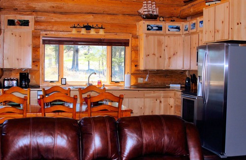 Anchor Point Cabin | Bear Paw Adventure