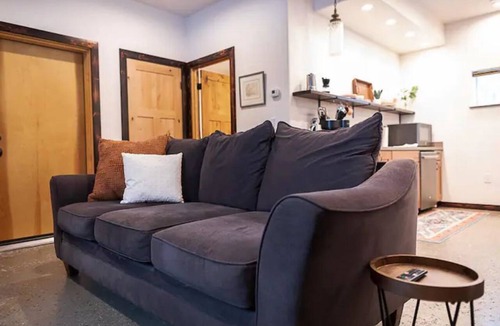 Fairbanks Apartment | Beautiful, 1-Bedroom in the Hills of Fairbanks
