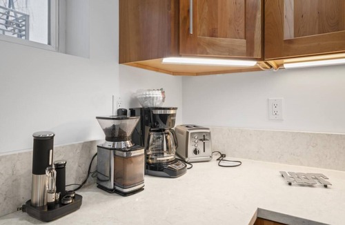 Downtown Anchorage House | Beautiful, Historic, Downtown Home - 1/2 block from Iditarod