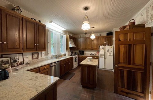 Lexington House | Beautiful Large Colonial Home in Lexington near USC, Columbia and Lake Murray.