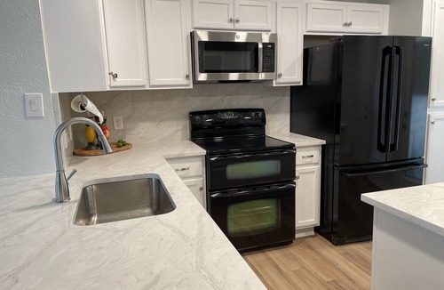 Nassau Bay House | Beautiful Townhome near NASA front gate
