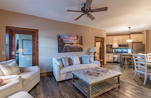 Eatonton Villa | Beautiful Tuscan style waterfront villa with private dock slip.
