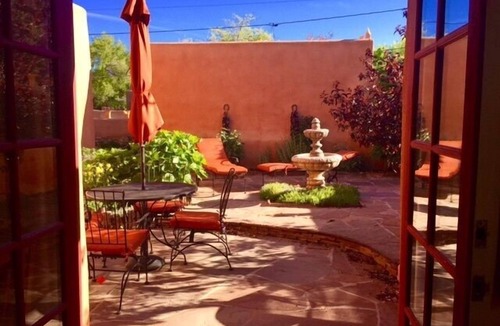Historic Eastside House | Beauty and Comfort- Location-Enclosed Patio-Hot Tub - Last Min.449nt!