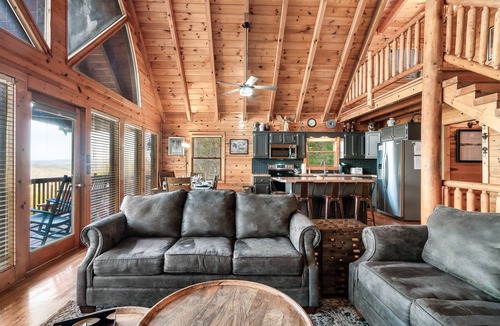 Smoky Mountains Cabin | Best Panoramic Views! 5 min. to National Park - Sleeps 10 - Top 10%