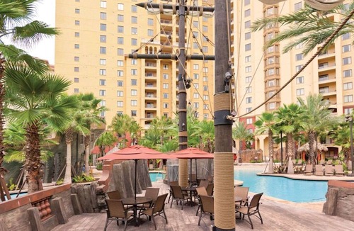 French Quarter Condo | BLOCK Lodge Alley Inn - 1br