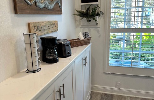 Sabal Harbour House | "Blue Heron's Nest" 2BR/King Bed/Pool/Wi-Fi