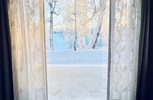 Anchorage Cabin | Blue Moose Cottage - A peaceful paradise of Alaskan awe and allure.