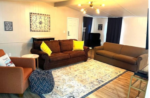 Marion House | Blue Oasis