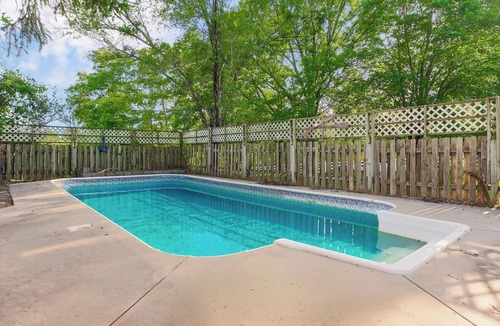 Lee's Summit House | Blue Orchid Inn- Moody Luxe Escape w/Pool on Peaceful Acreage.