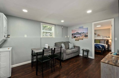 Blue Springs Apartment | Blue Springs 2BR Apartment Near Stadiums & I-70