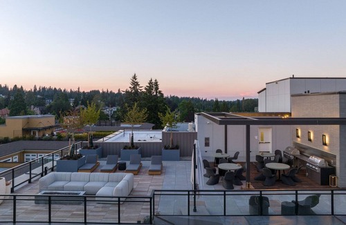 Northwest Bellevue Apartment | Blueground | Northwest Bellevue, rooftop, nr Lake Washington
