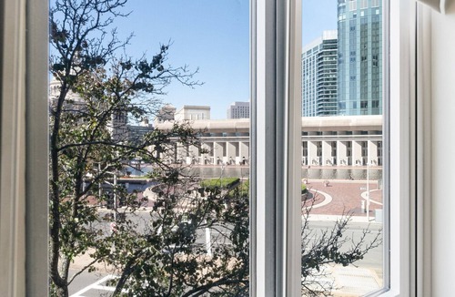Prudential - St. Botolph Apartment | Blueground | Prudential/St. Botolph, pool, nr Boston Public Library