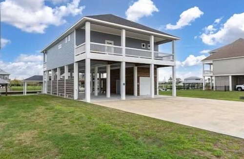 Galveston House | Boaters' paradise, direct access to the Intracoastal, East Bay and Gulf.