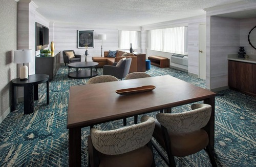 South Peabody Hotel | Boston Marriott Peabody