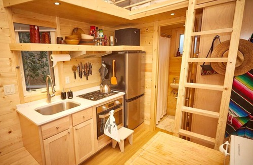 Arroyo Hondo Cabin | Bougie Tiny Home with Mountain Views, Hot Tub, Just 2 miles to Black Rock Hot Springs, NM