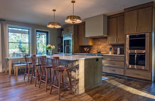 Mills River House | BRAND NEW Perfect Getaway with Lake Views, Full Kitchen and Outdoor Fire Pit