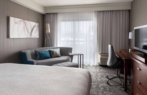 Milford Hotel | Breath of Fresh Air! Pet-Friendly, Close to Louisa Lake and Fairbanks Land