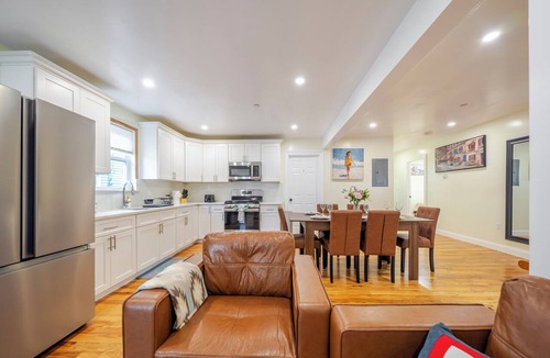 Dorchester Apartment | Bright & Stylish 4BR Apt Boston Getaway w/Free Parking & Pet-Friendly 27
