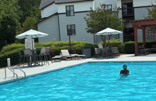 Charlotte Apartment | Carowinds- Airport- Bowling-TopGolf - Uptown 1-bedroom apartment in Charlotte